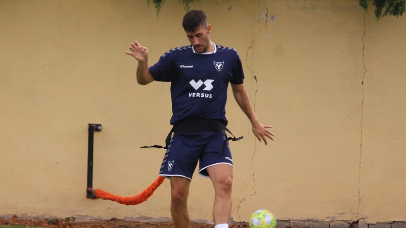 Camacho: "Me considero mediapunta pero jugaré donde me ponga el entrenador"