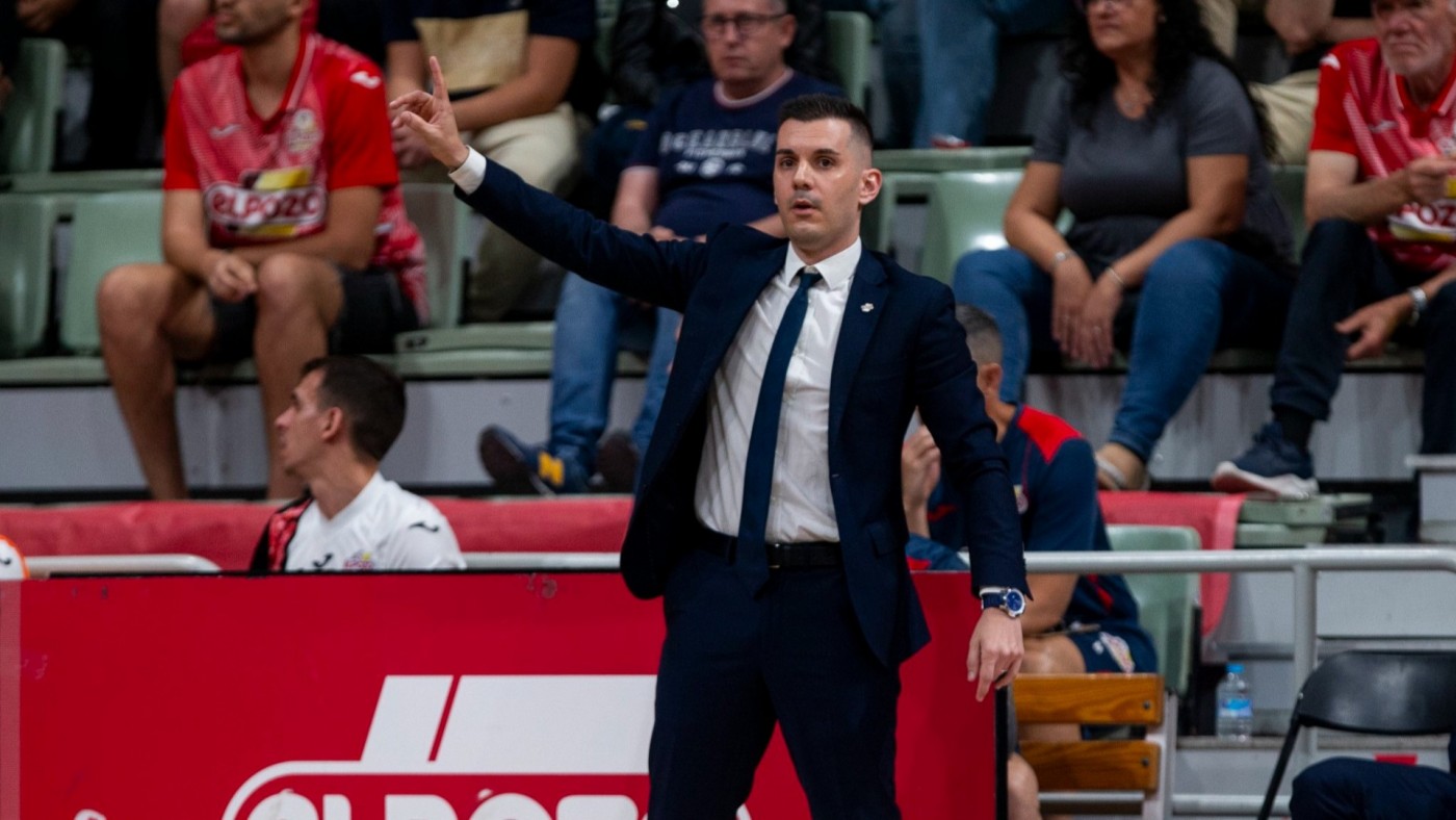 Dani Martínez: "Tenemos que ir a la guerra con todo"
