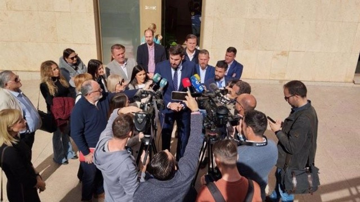 Antelo anima a manifestarse frente a la sede del PSOE y anuncia concentraciones "institucionales"