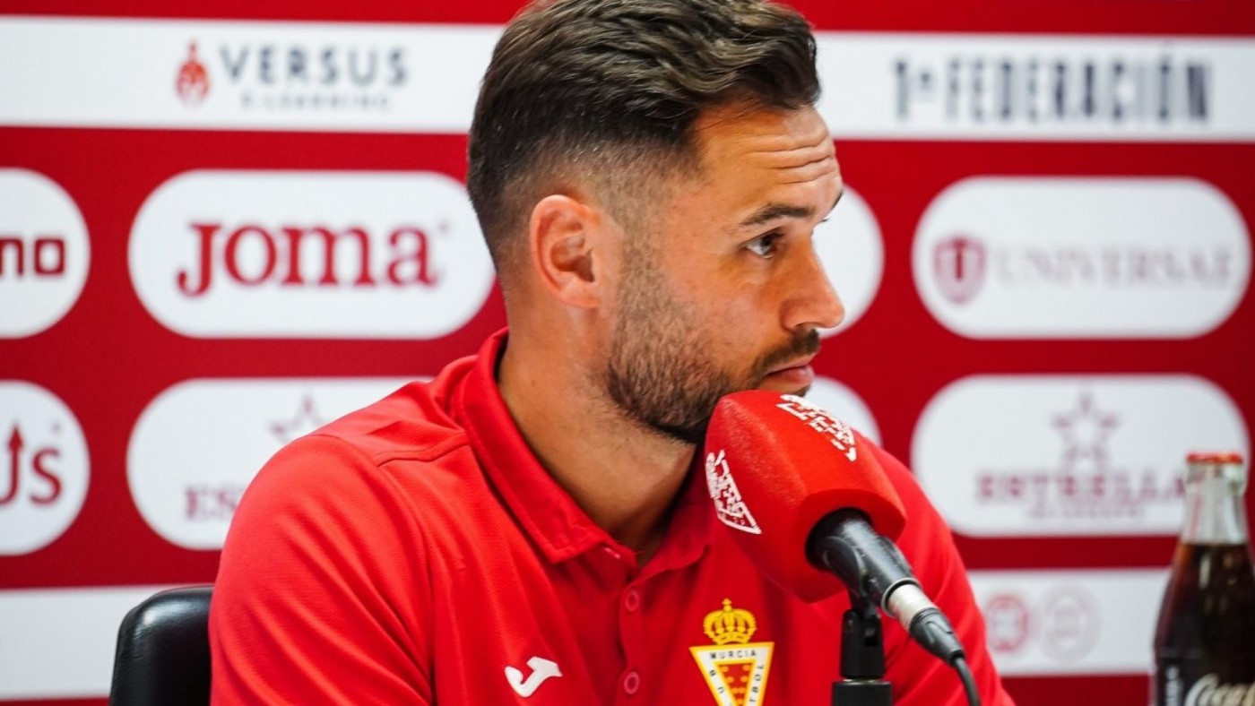Alex Schalk: "Mi único objetivo en el Murcia es ser campeón"
