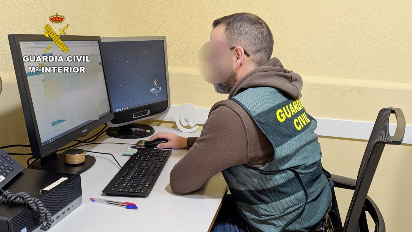 Detenido en Abarán por suplantar a un octogenario y comprar dos móviles de alta gama