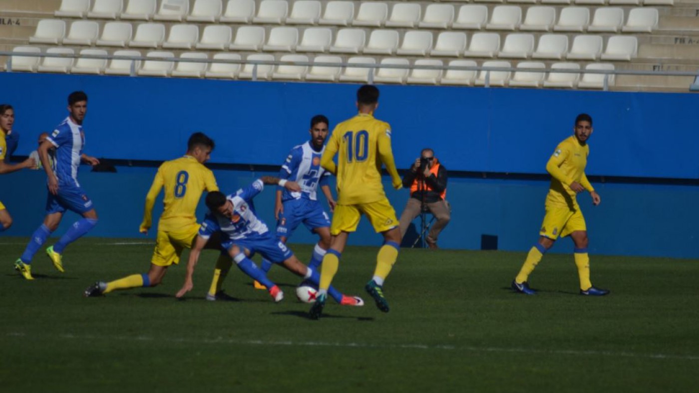 El Lorca deportiva vence 3-2 a Las Palmas B 