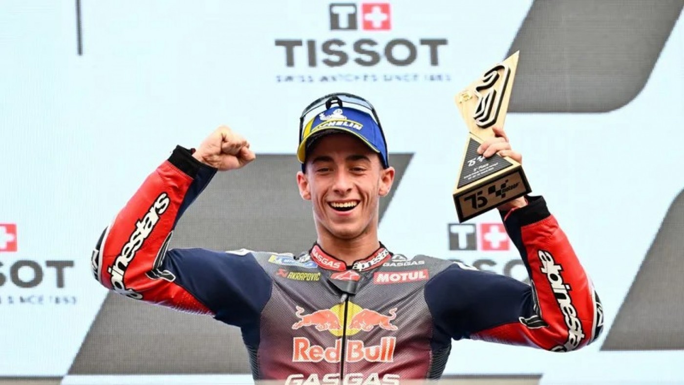 Acosta sube a su primer podio MotoGP en Portugal