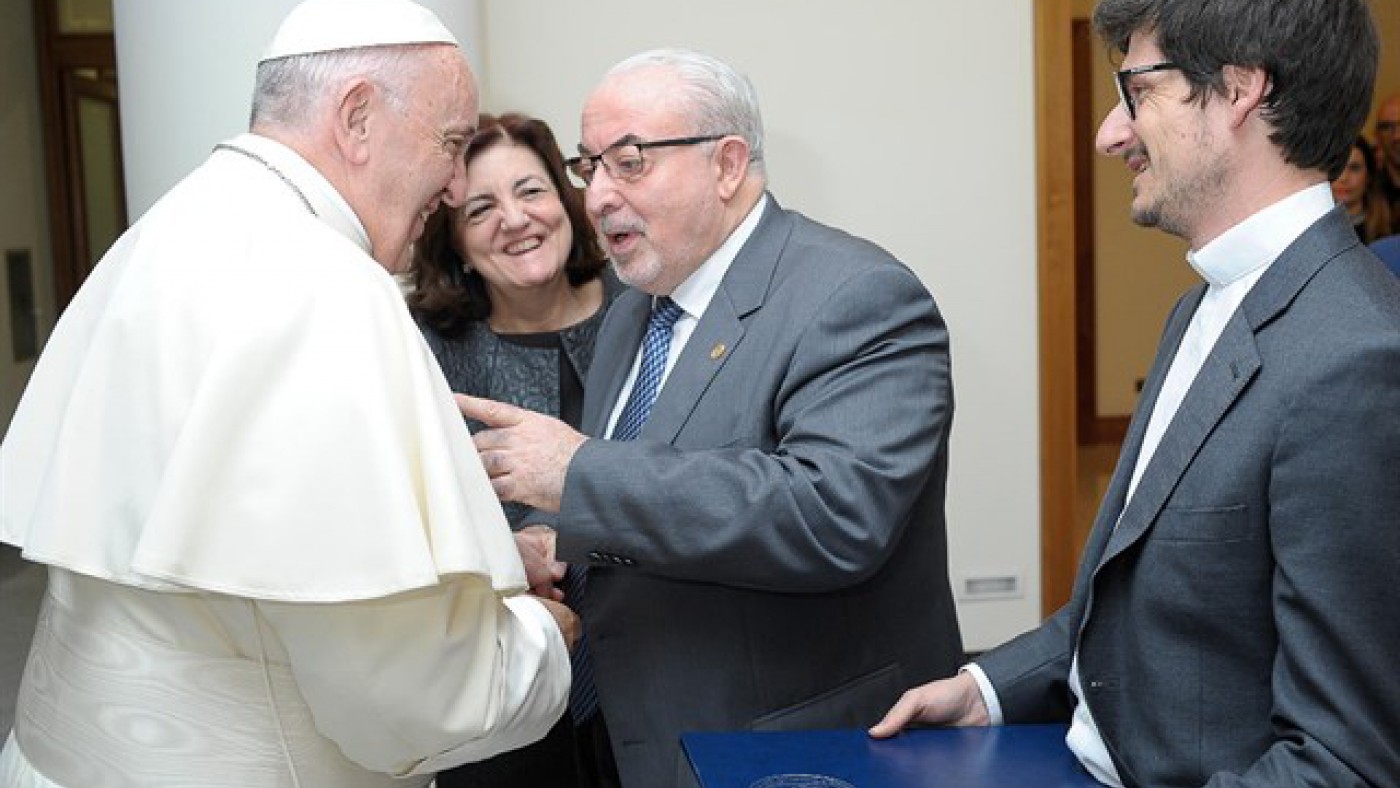 José Luis Mendoza con su Santidad el Papa Francisco