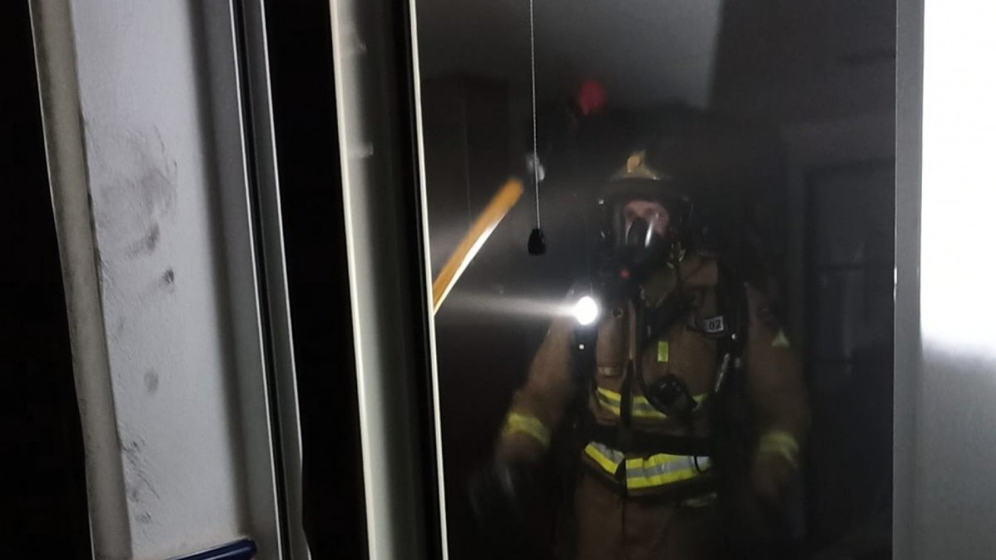 Dos heridos por inhalación de humo en el incendio de su vivienda en Yecla