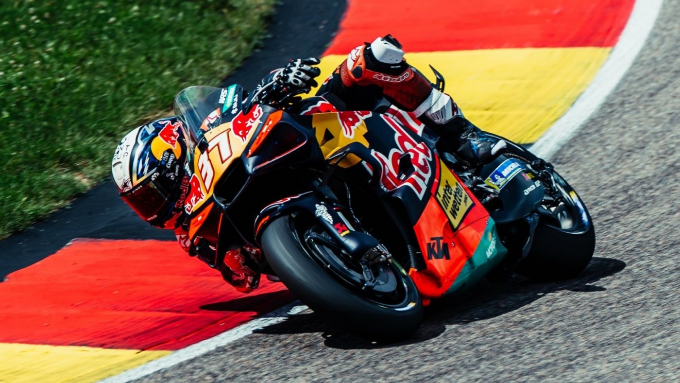 Acosta firma un gran cuarto puesto en Sachsenring