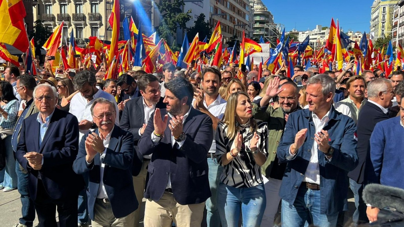 López Miras acudirá a la manifestación de Barcelona contra la amnistía para defender "la igualdad de todos los españoles"