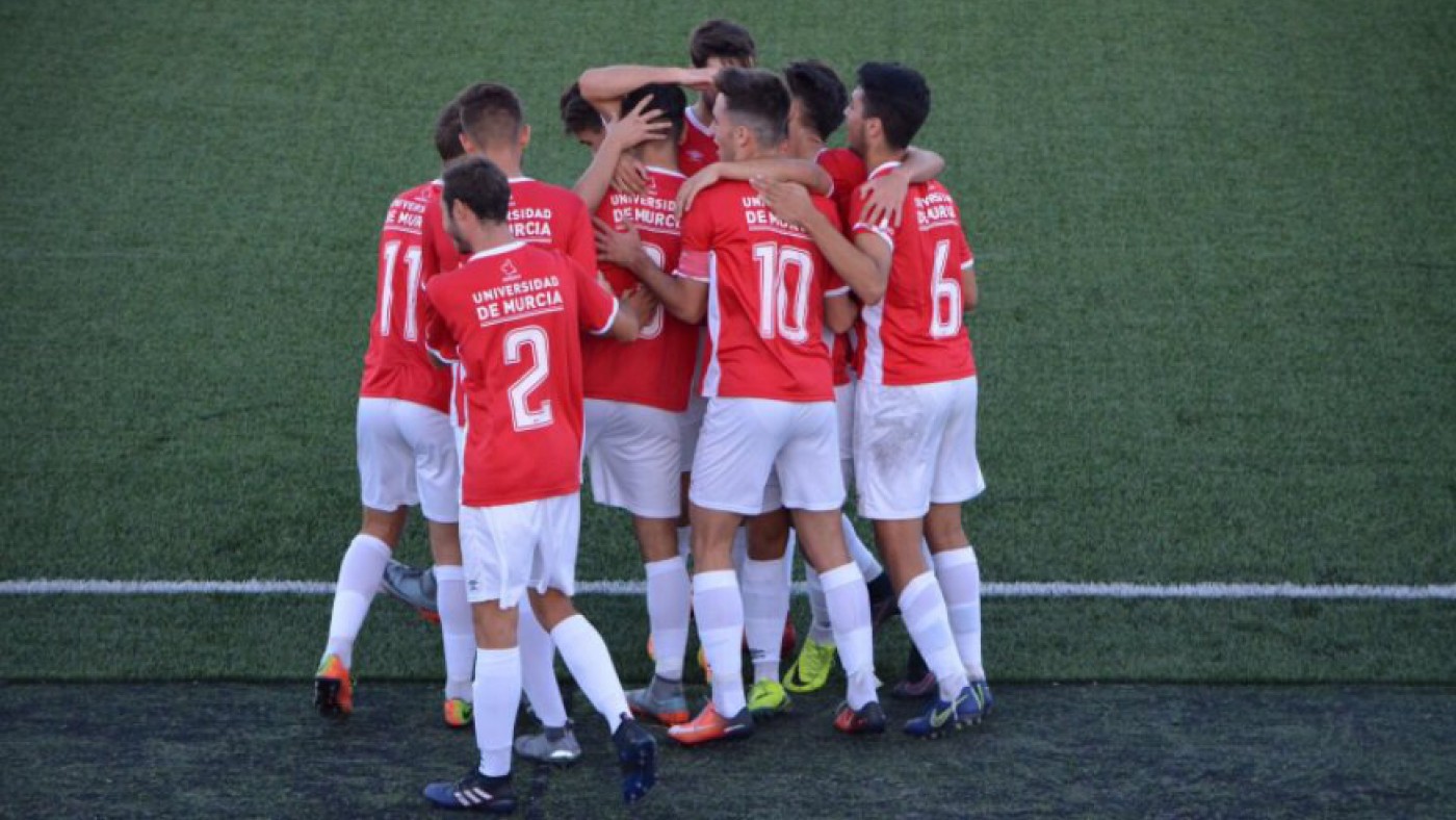 Los juveniles del Real Murcia celebran un gol (foto: Real Murcia)