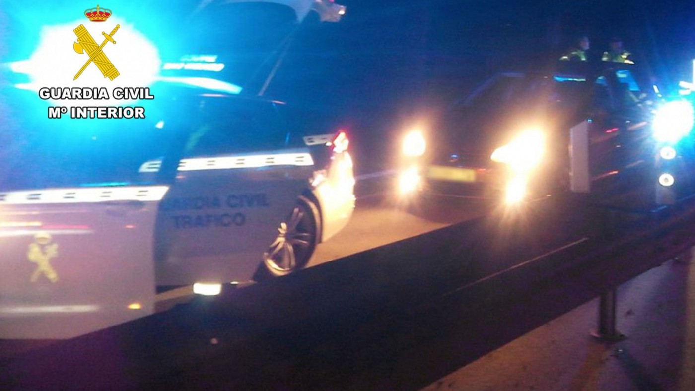 Detenido un conductor en la RM-1 por circular en sentido contrario y cuadruplicar la tasa de alcohol