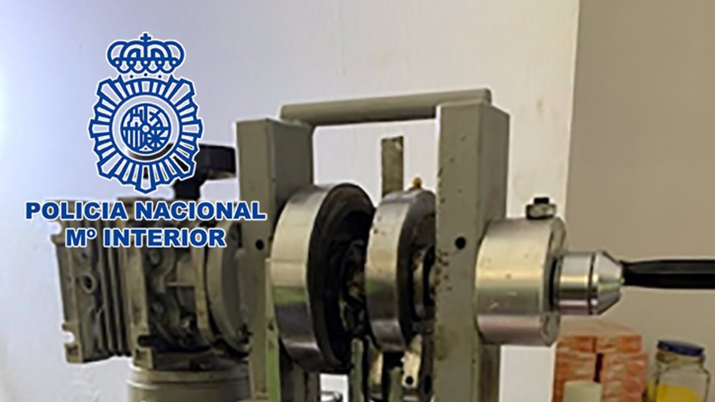 Policía Nacional interviene en Murcia una máquina que fabricaba 10.000 pastillas de éxtasis por hora