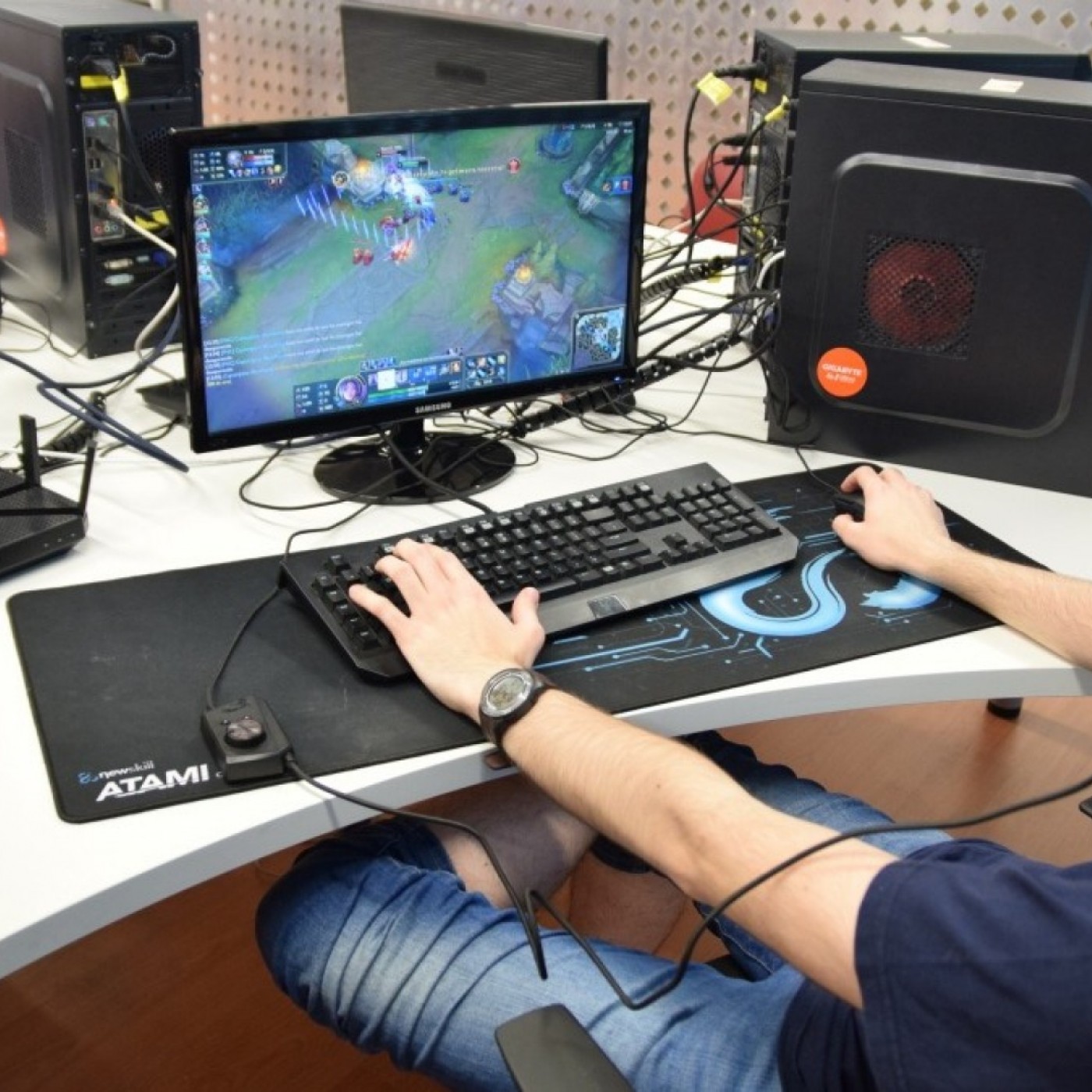 EL ROMPEOLAS T08C068 Ciberataque al UPCT Esports: lecciones de seguridad tras un hackeo en redes sociales (03/05/2026) — EL ROMPEOLAS cover