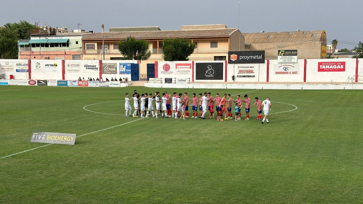 El Olímpico de Totana y el Santa Cruz se reparten los puntos en el debut (0-0)