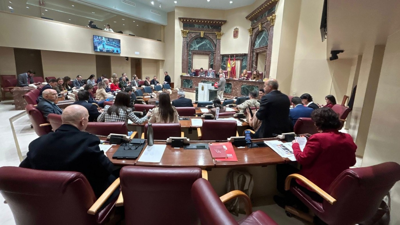 La Asamblea Regional rechaza una moción de VOX contra ritos musulmanes en espacios públicos