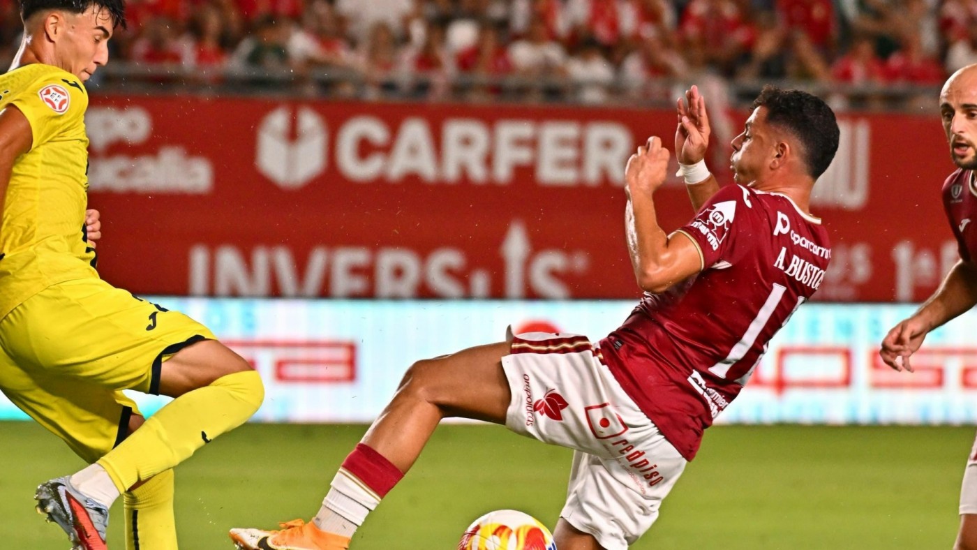 Palmberg rescata un punto para un Murcia que no arranca