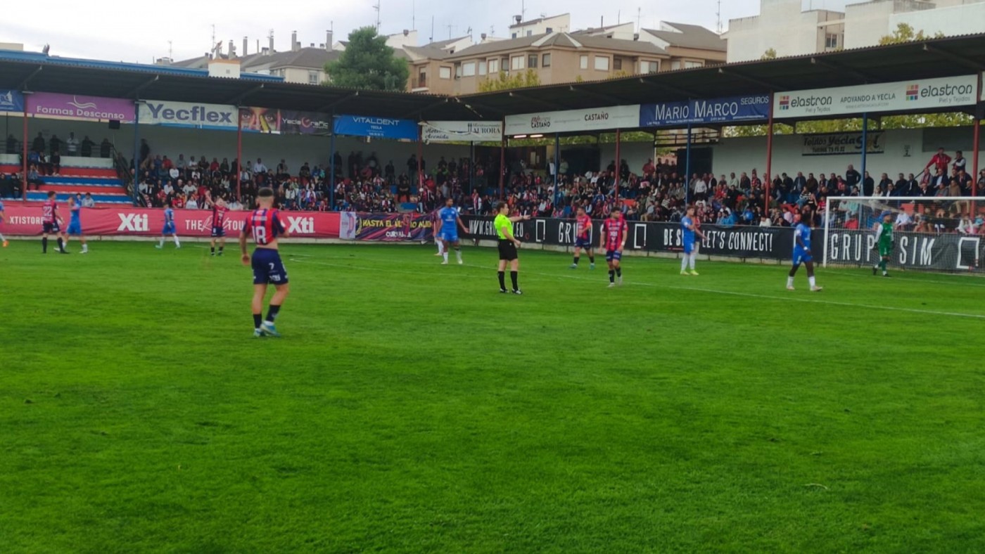 El Yeclano y El Palo igualan las fuerzas (0-0)