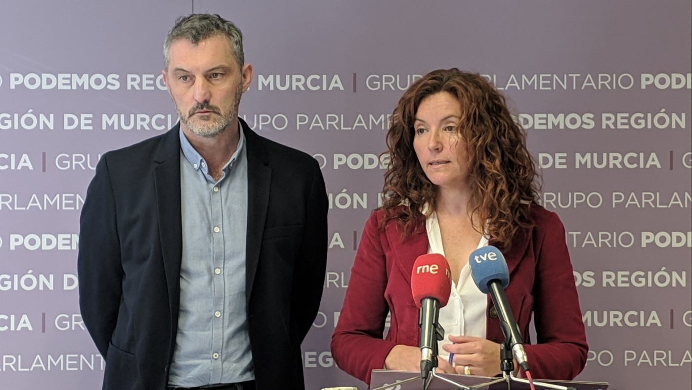 Rueda de prensa ofrecida por Urralburu y García