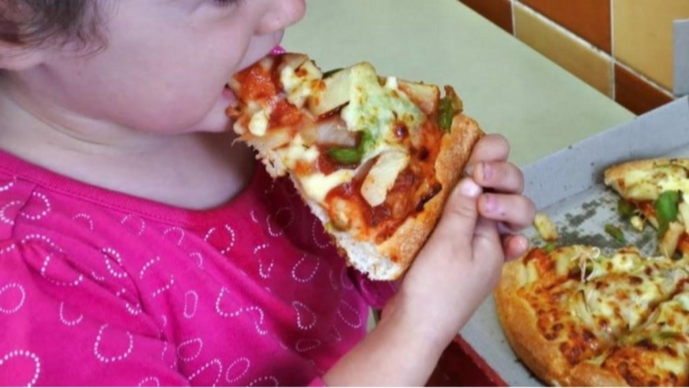 El informe Pasos revela el vínculo entre la obesidad infantil y el nivel de ingresos 