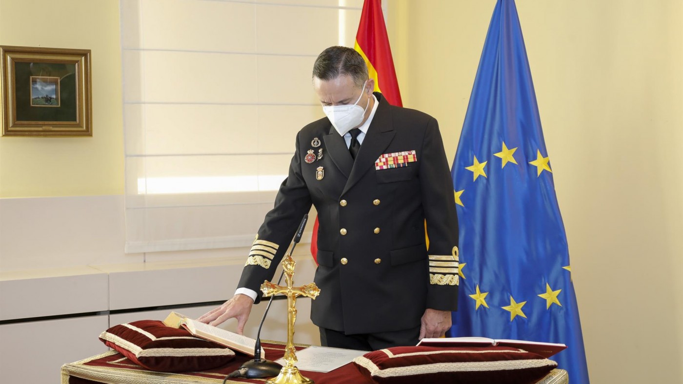 El almirante murciano Aniceto Rosique toma posesión como director general de Armamento del ministerio de Defensa
