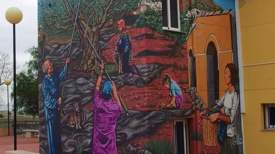 Uno de los murales de Iván Molina, en la pedanía lorquina de Rincón de los Carranzas