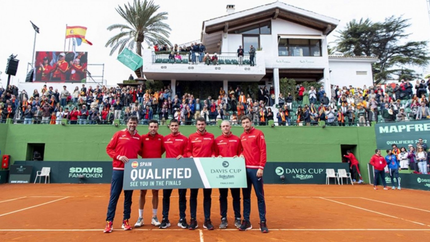 España accede a la fase final de la Copa Davis en el debut de Alcaraz 