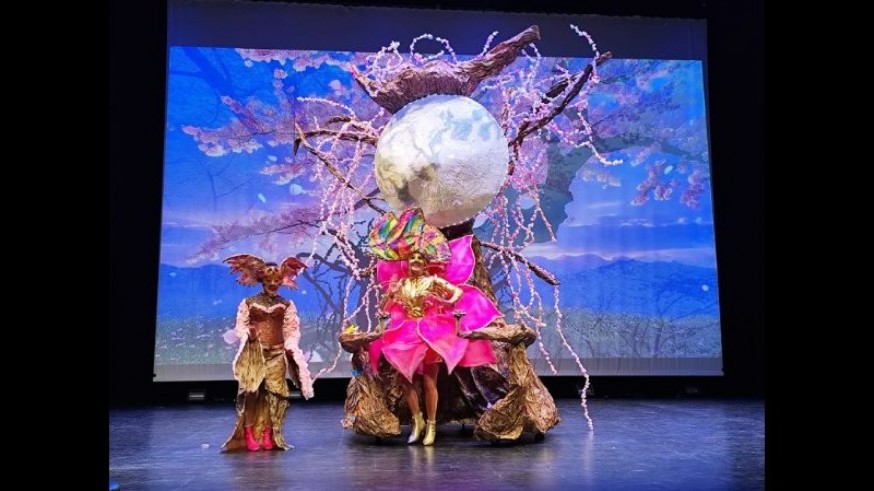 El Carnaval de Águilas inicia su edición más internacional con la gala de Cambio de Poderes