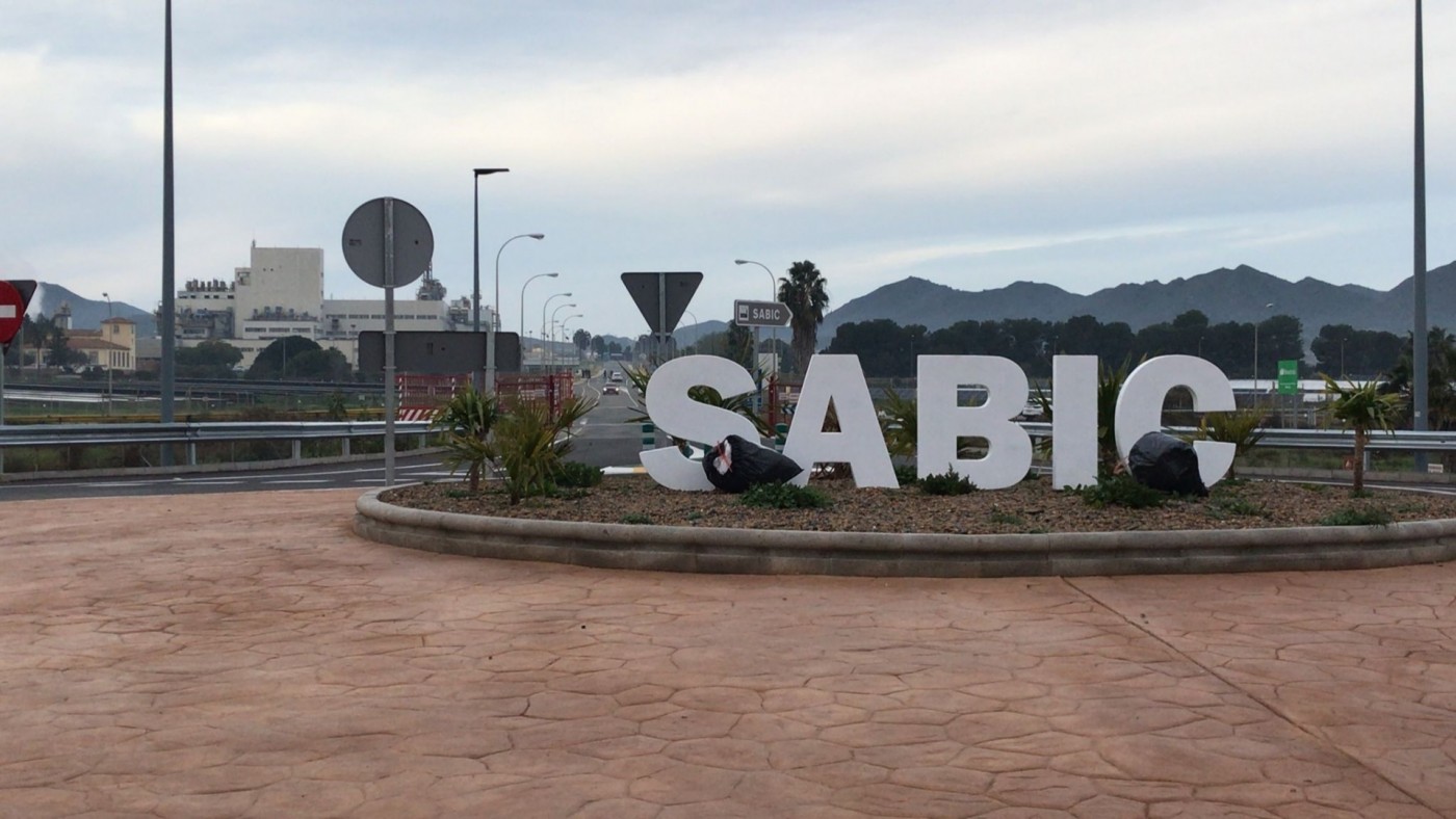 Empresas del sector químico se interesan por los trabajadores de Sabic ante un posible cierre en La Aljorra