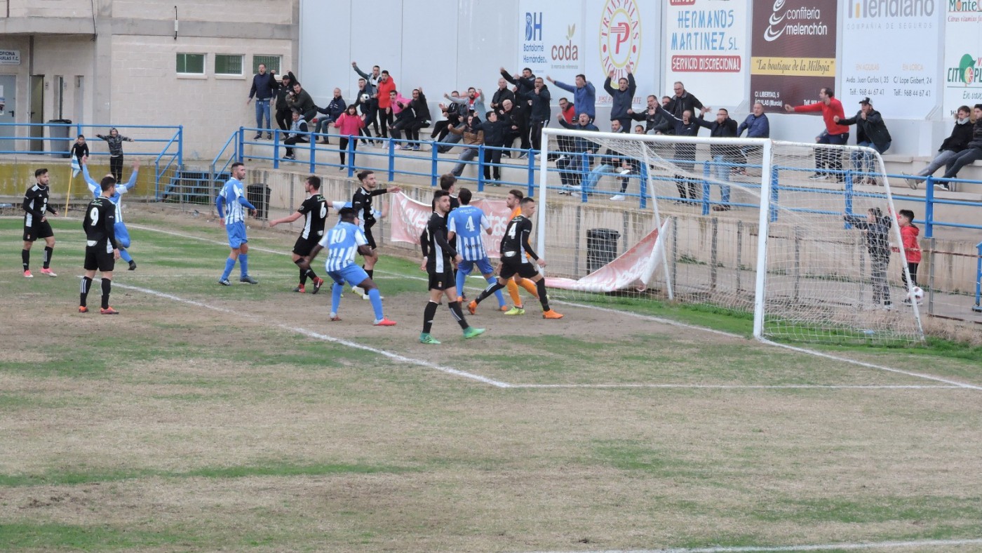 El Águilas vence 1-0 al Lorca Deportiva 
