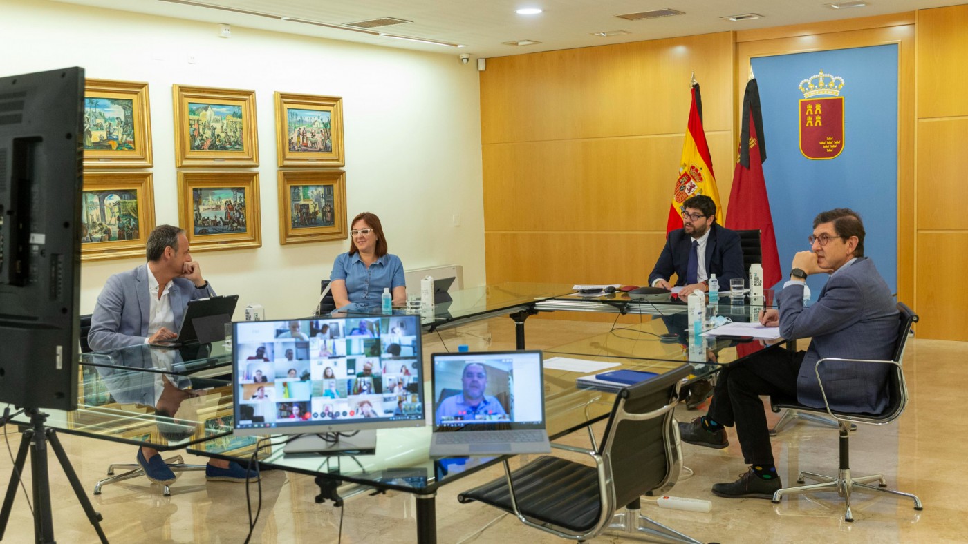 Reunión telemática entre López Miras y los alcaldes de la Región