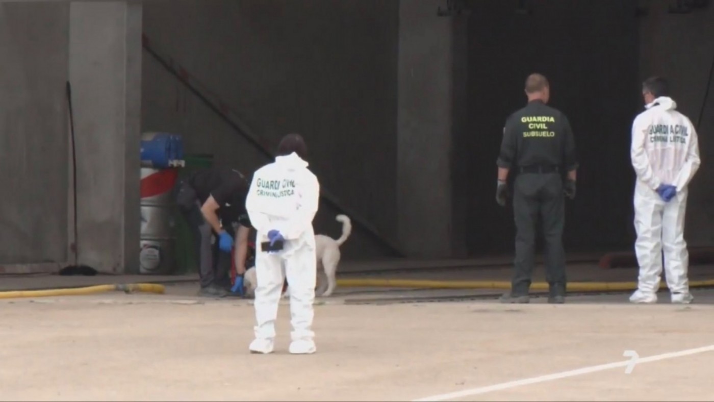 Hallan restos humanos en una fosa tapada con palés en la nave de Librilla investigada
