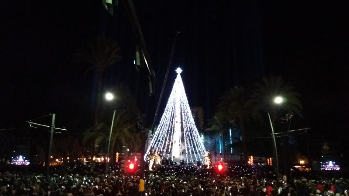 Encendido del árbol de Navidad en Murcia