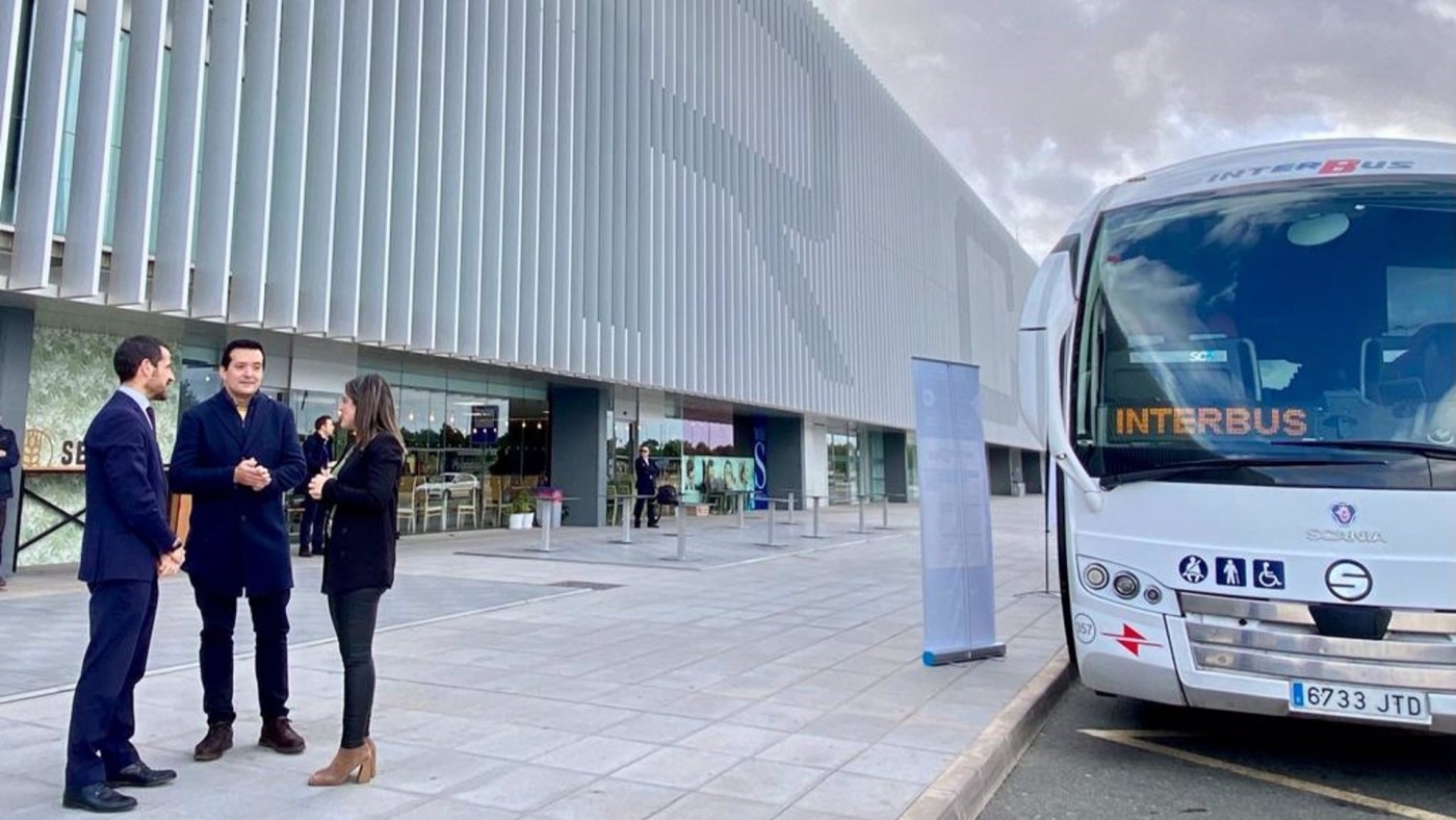 Comienza el nuevo horario del servicio de autobuses que conecta el Aeropuerto con Murcia y Cartagena