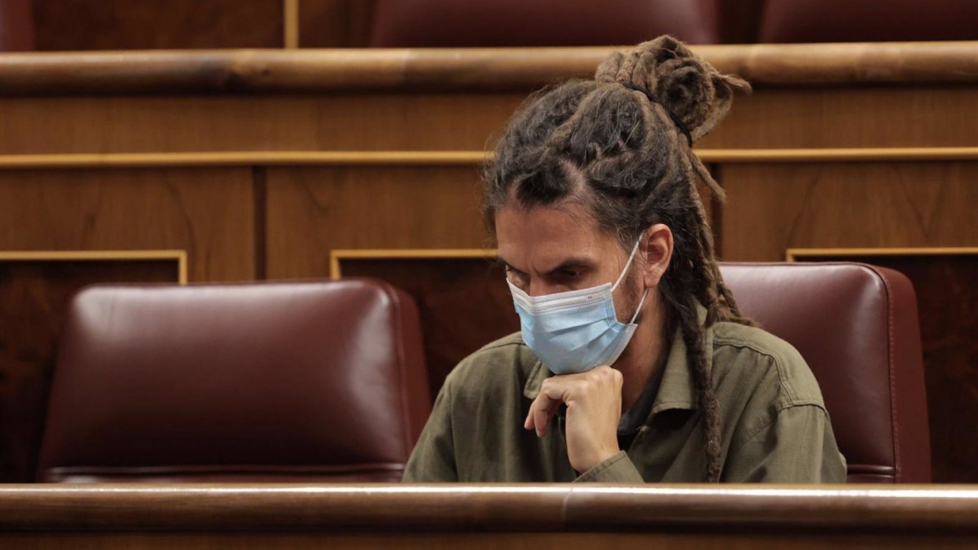 Alberto Rodríguez en el escaño del Congreso de los Diputados.