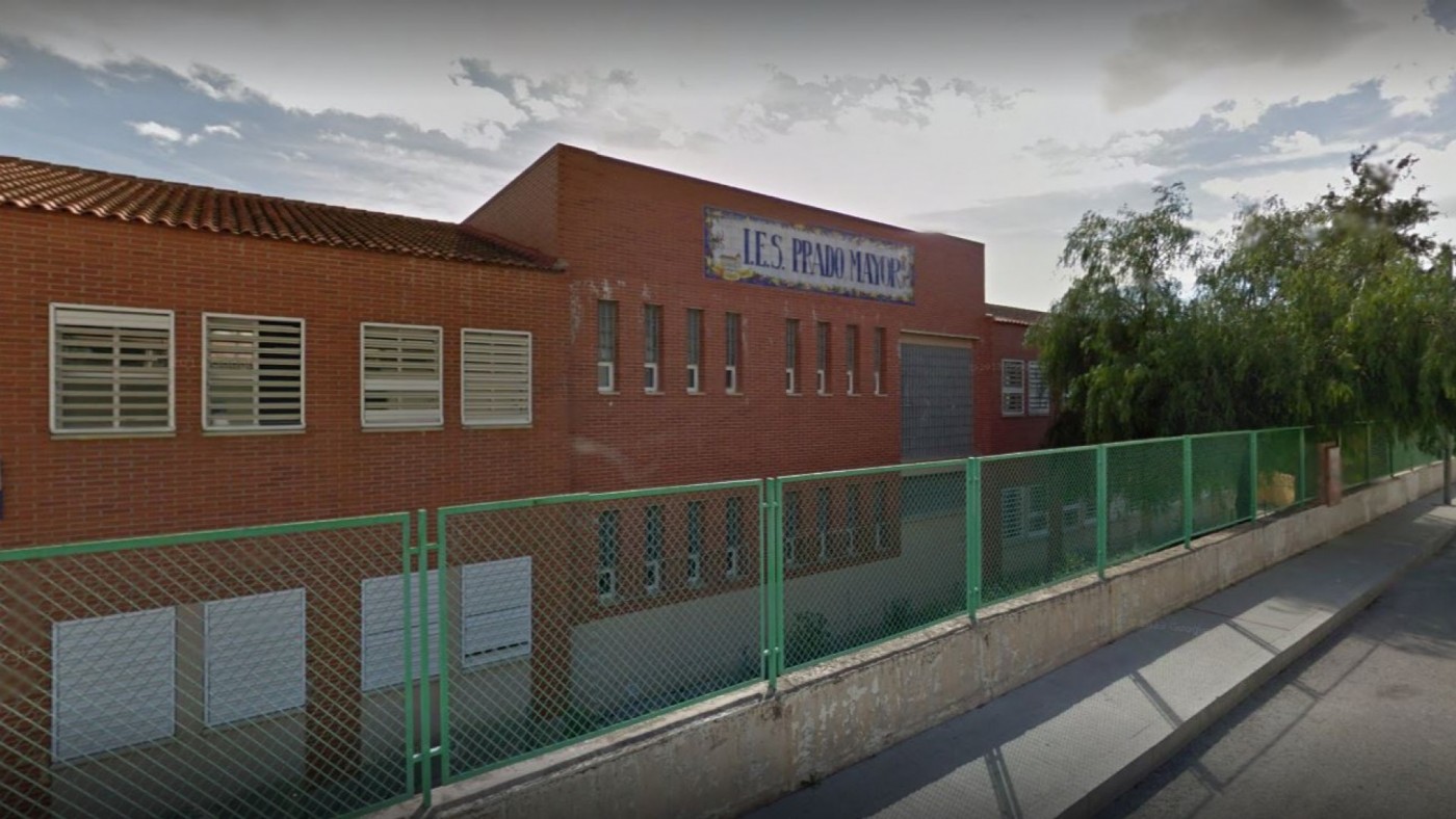 La juez deja en libertad provisional al profesor de Totana acusado de agredir sexualmente a varias alumnas