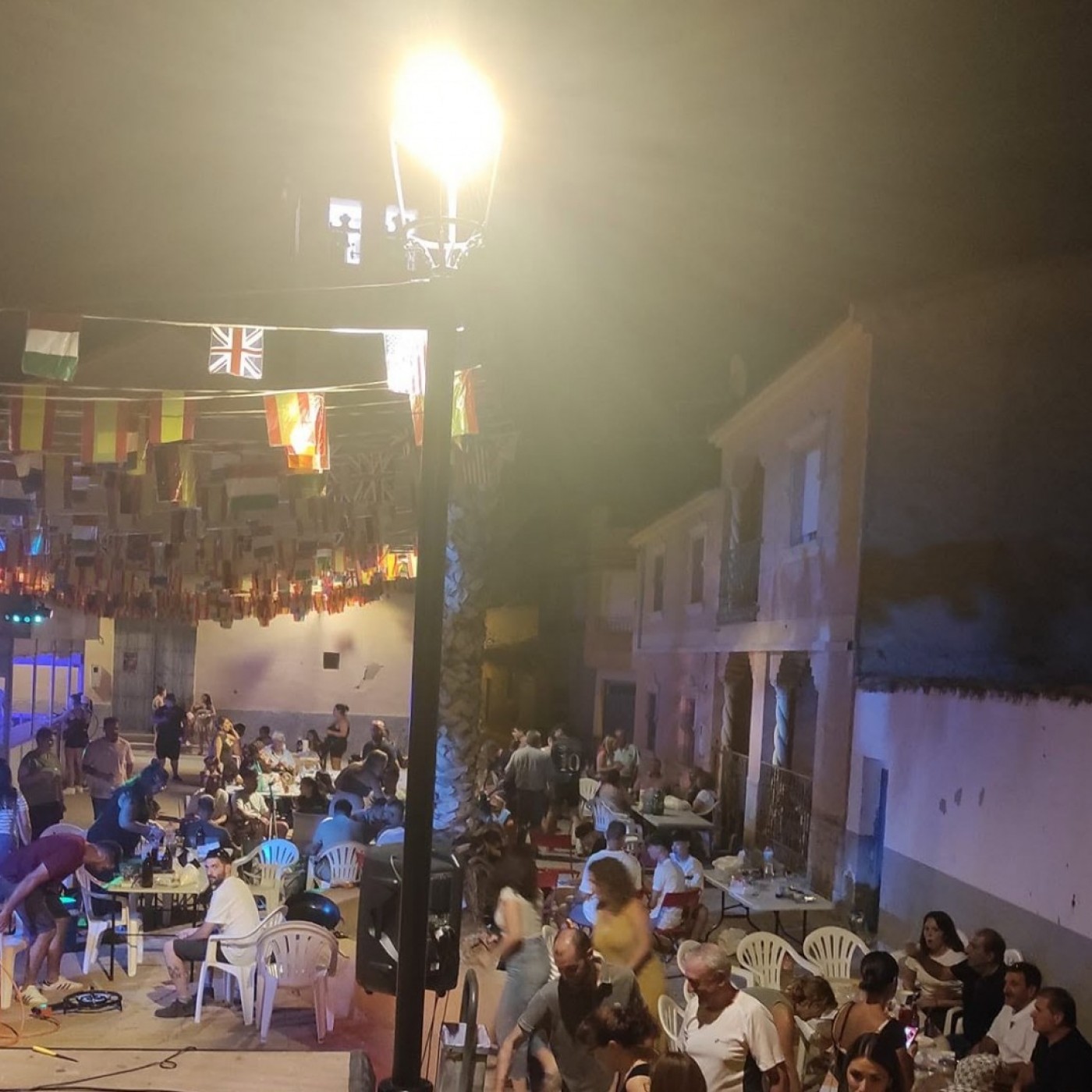 Portada de EL ROMPEOLAS