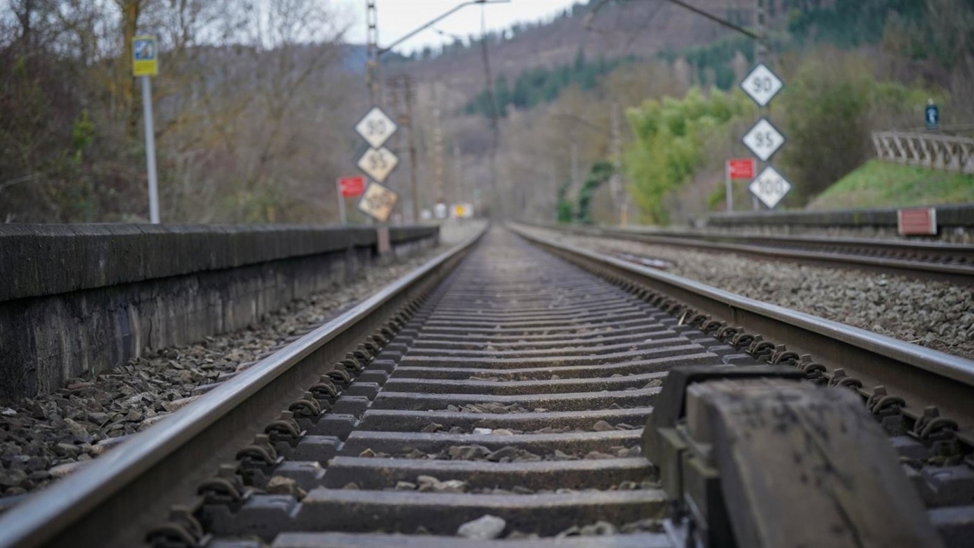 Lucas trabaja para reabrir la línea Cartagena-Chinchilla tras la obras en Murcia