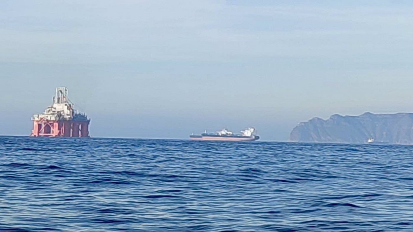 La plataforma petrolífera Transocean Barents llega a al Puerto de Cartagena para su reparación y mantenimiento