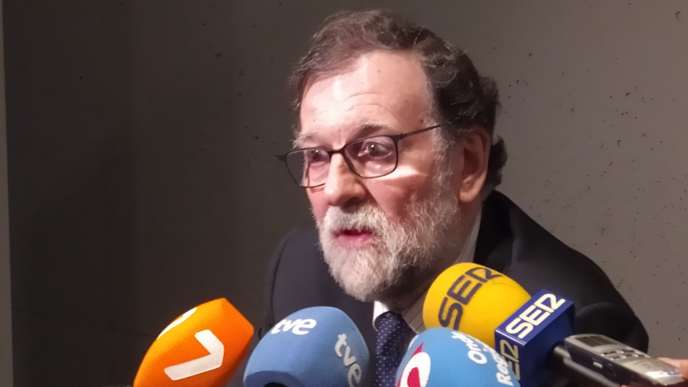 Rajoy en Murcia: "Lo que es España se decide entre todos y no entre partidos independentistas y un partido nacional