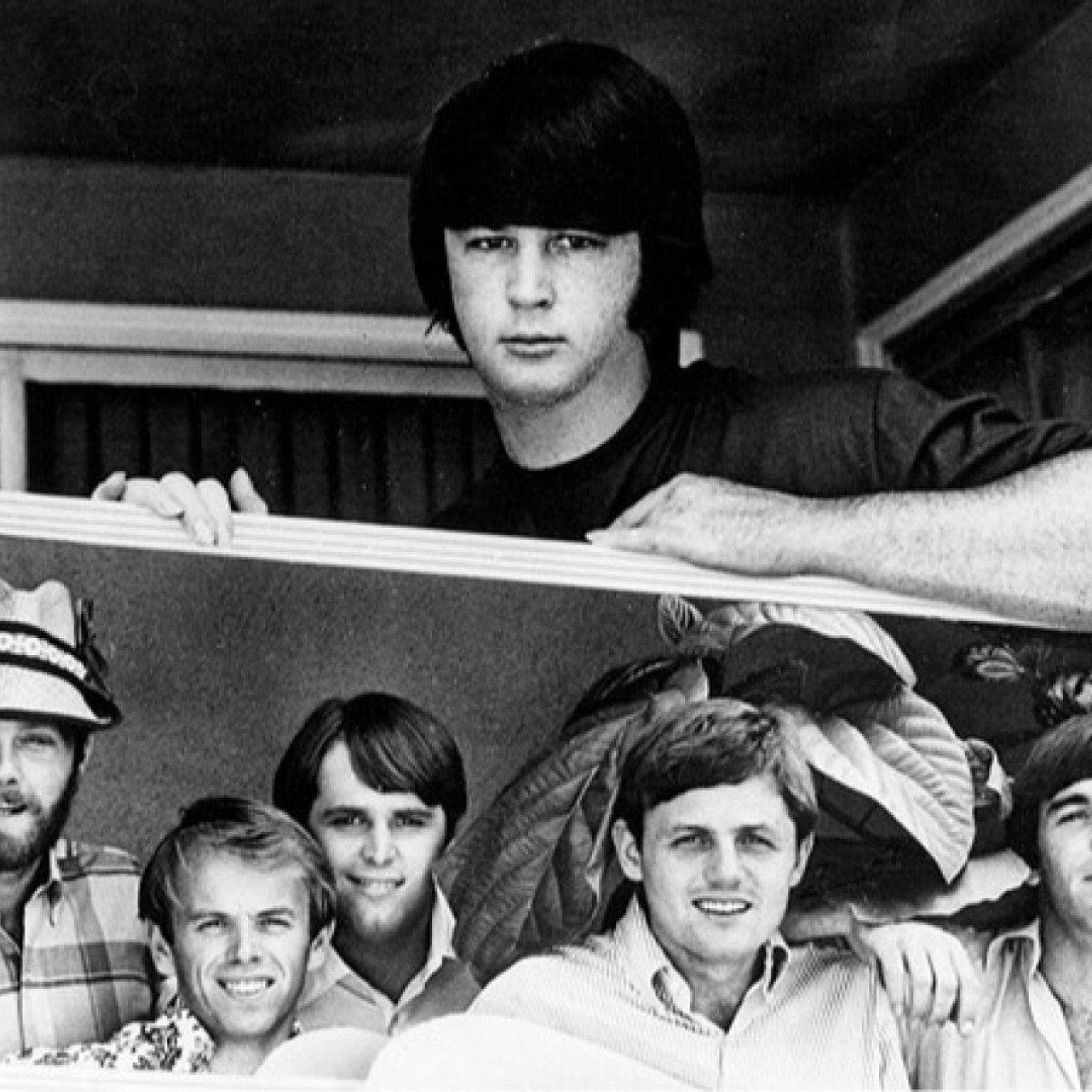 CRÓNICAS APASIONADAS T06C071 Brian Wilson o el verano infinito (15/06/2025) episode artwork