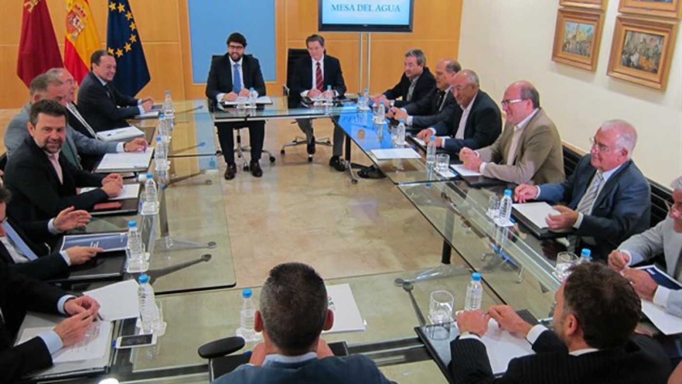 Reunión de la Mesa del Agua con el presidente López Miras, el pasado mes de mayo