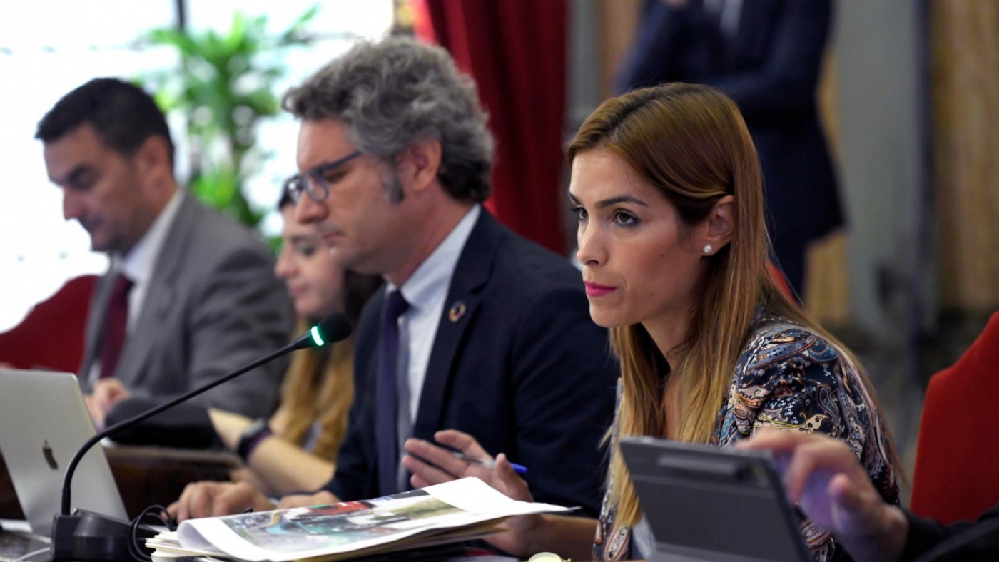El pleno del ayuntamiento de Murcia aprueba una moción para reducir el precio del transporte público un 60%