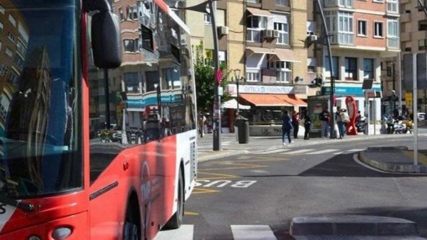 El uso del autobús cae un 6,5% en la Región de Murcia, la mayor bajada del país