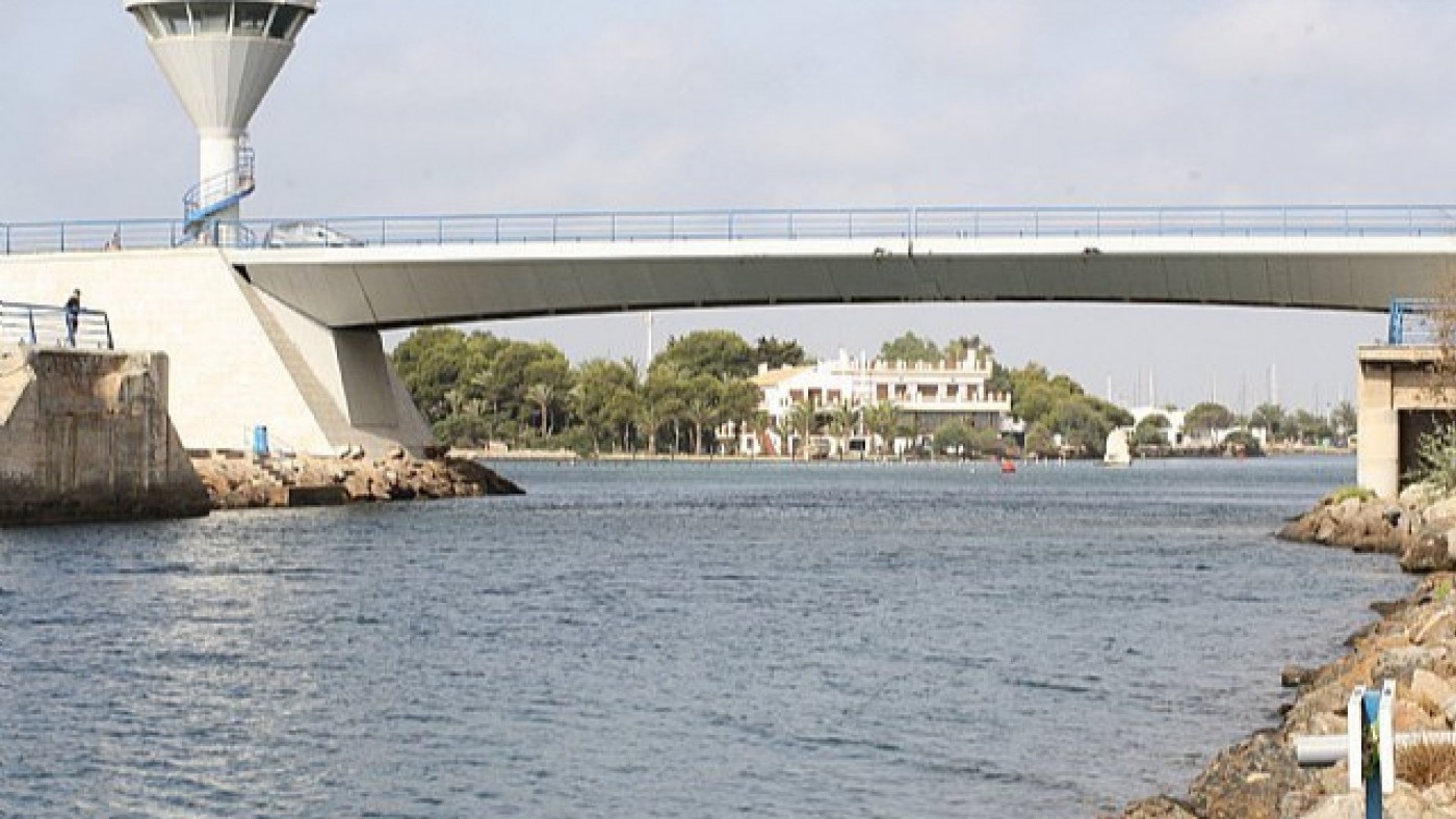 Puente sobre el Canal del Estacio
