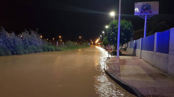Carretera cortada por la lluvia en San pedro del Pinatat