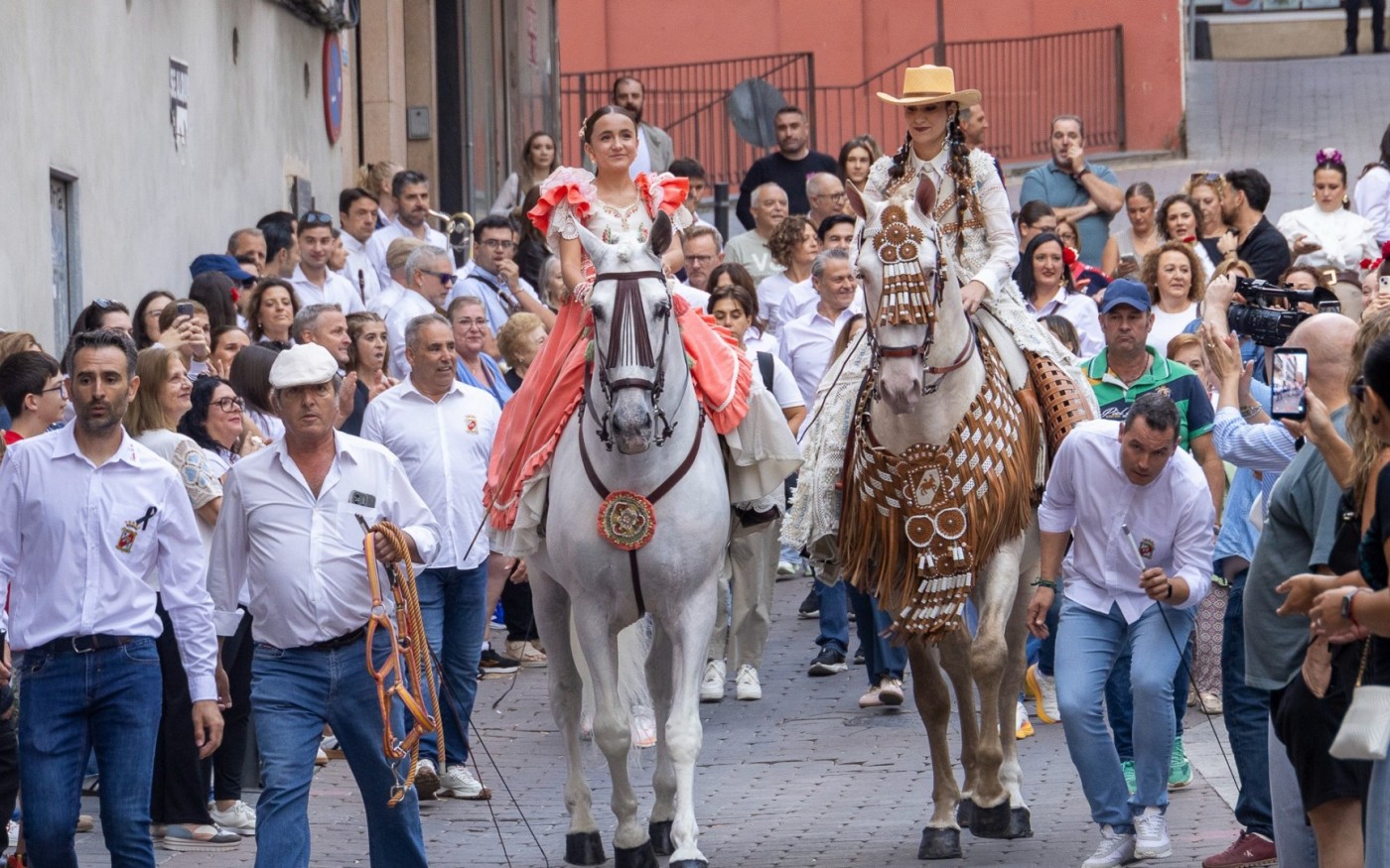 Cientos de caballistas participan en la romería a las Fuentes del Marqués