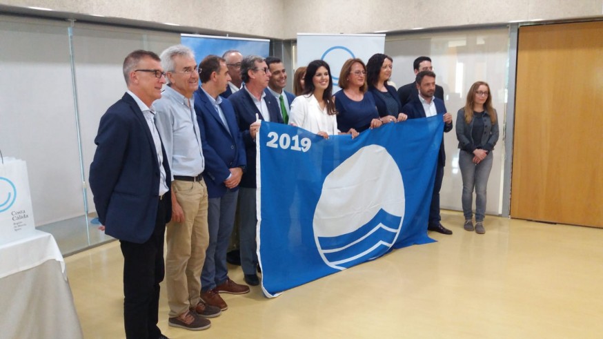 Entrega de las banderas azules a ayuntamientos y gestores de puertos deportivos