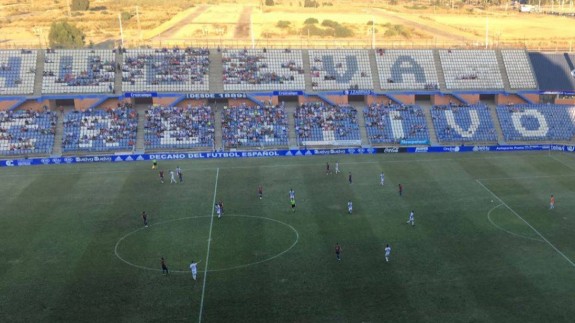 El Jumilla rescata un empate frente al Recreativo de Huelva 1-1 
