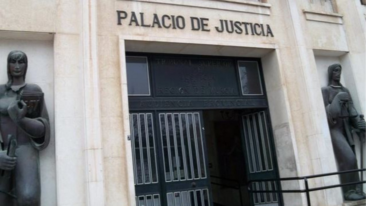 El juez decreta libertad provisional con fianza de 25.000 euros para la acusada de dejar morir su bebé en Yecla