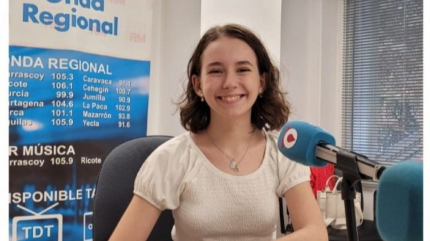 'Escuché con 6 años una òpera por casualidad y desde entonces es mi vida'; Ines Ananada Navarro, cantante de ópera con 16 años