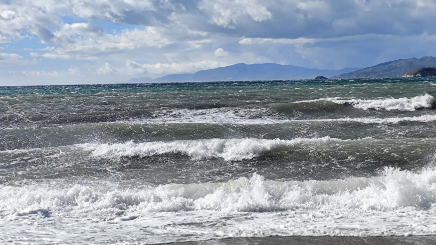 La borrasca Oriana deja avisos naranjas por viento y temporal marítimo en la Región de Murciav