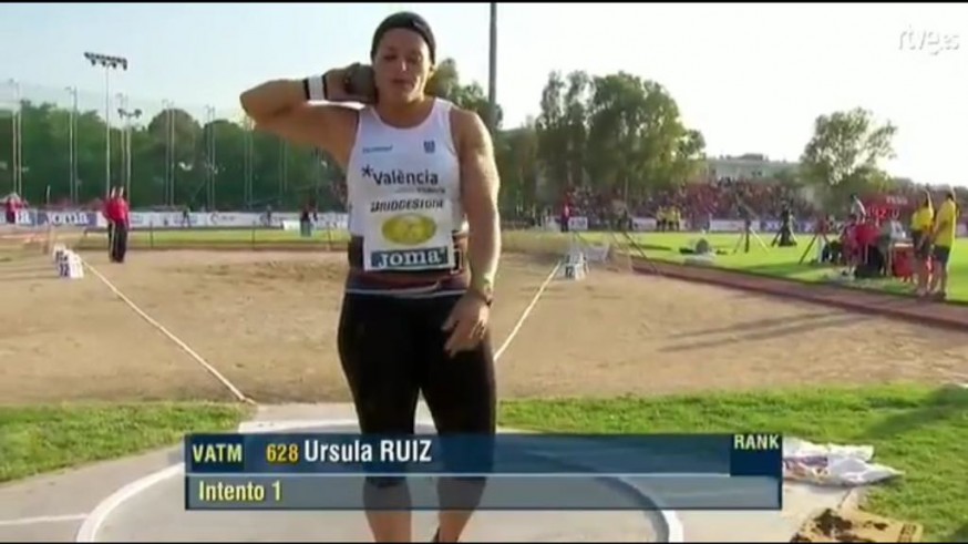 Úrsula Ruiz en el lanzamiento que le dio el título (foto: captura de RTVE)